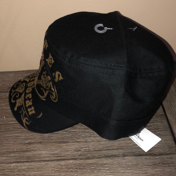 Disney Pirates of the Caribbean black cap NWT - Picture 2 of 4